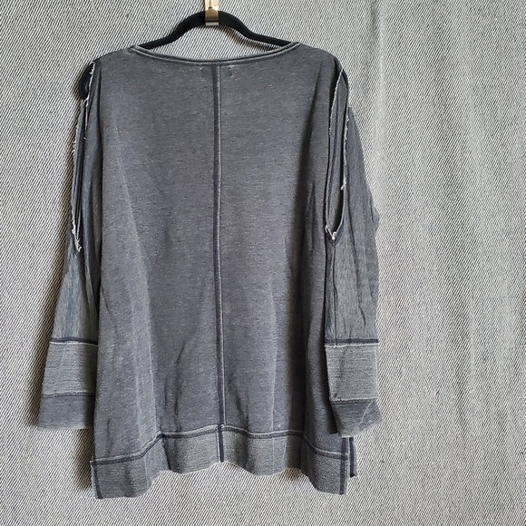 Indigo Rein - Open-Sleeve Sweatshirt with Seam Details - Blue-Grey - XL - EUC - Picture 2 of 7